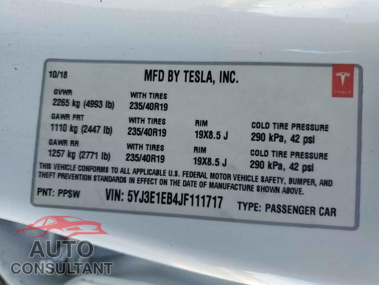 TESLA MODEL 3 2018 - 5YJ3E1EB4JF111717