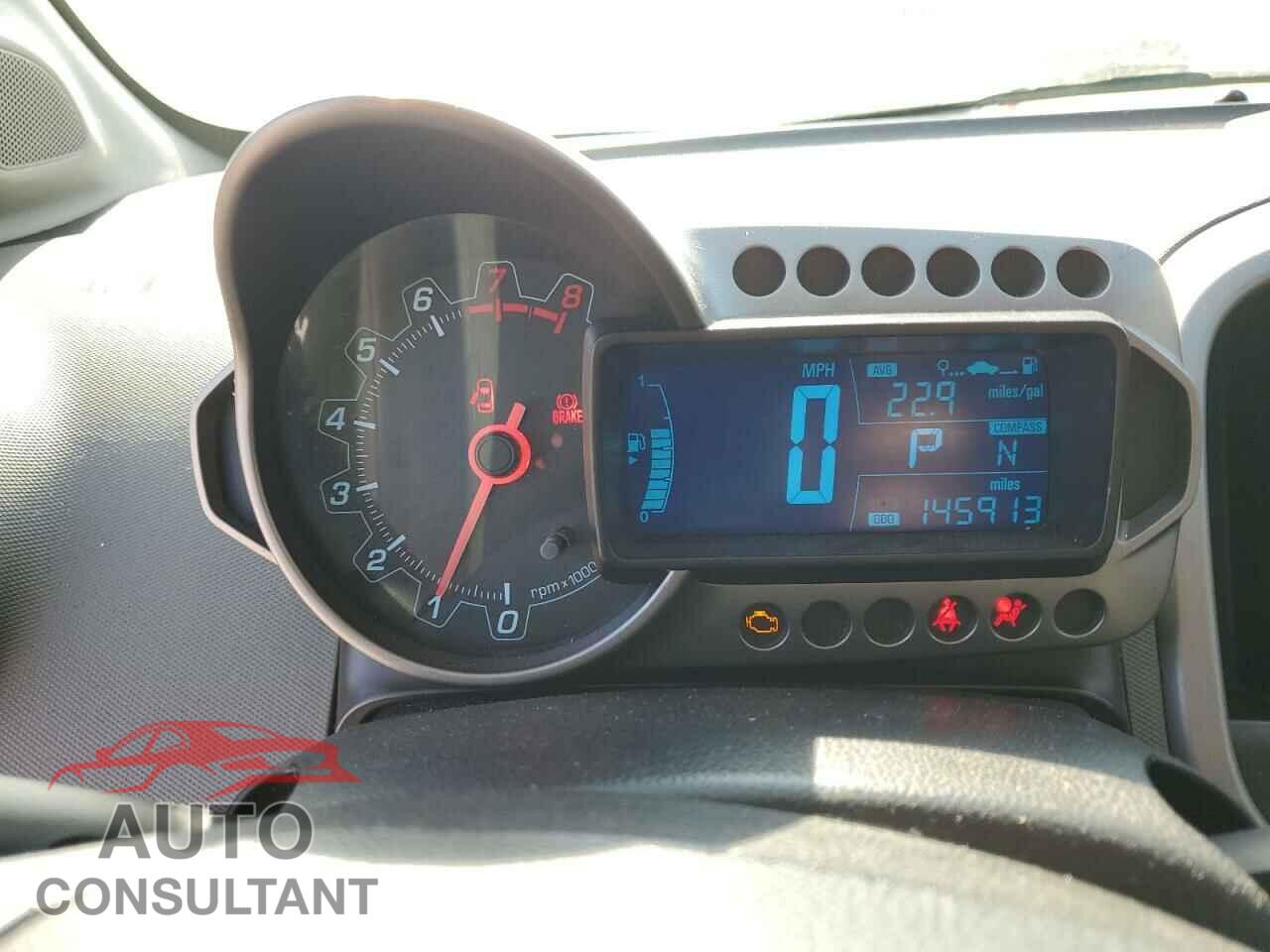 CHEVROLET SONIC 2014 - 1G1JC5SH4E4214350