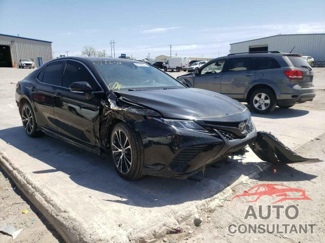 TOYOTA CAMRY 2018 - JTNB11HK5J3022654