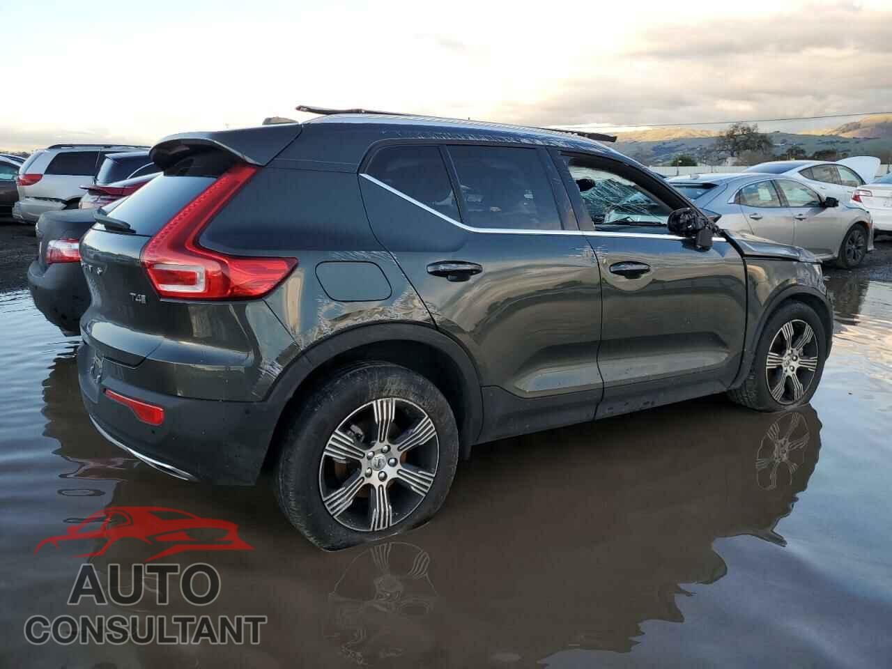 VOLVO XC40 2019 - YV4AC2HL5K2108835