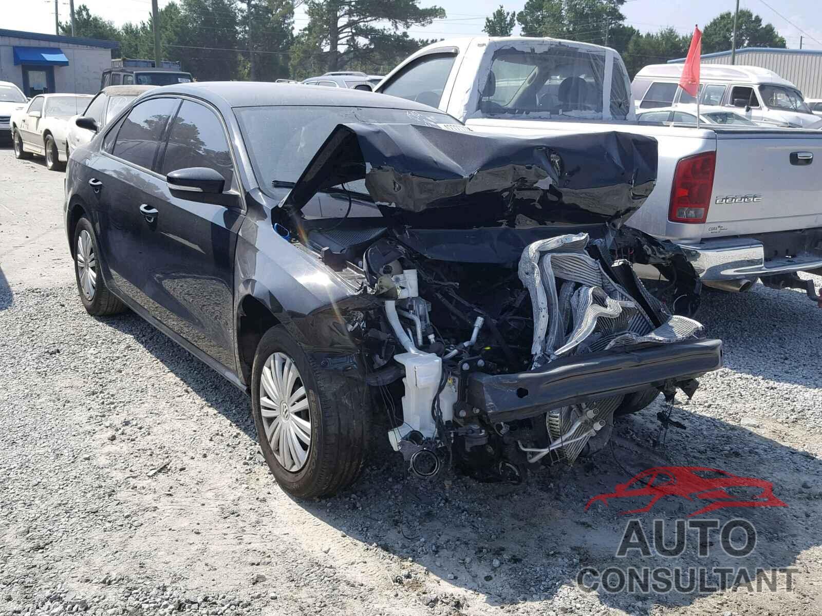VOLKSWAGEN PASSAT 2015 - 1VWAT7A33FC022527
