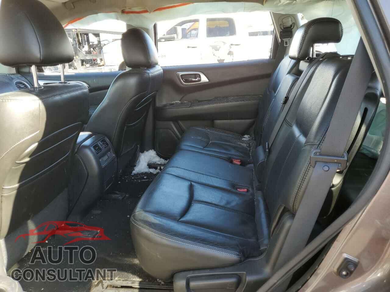 NISSAN PATHFINDER 2013 - 5N1AR2MM5DC665589