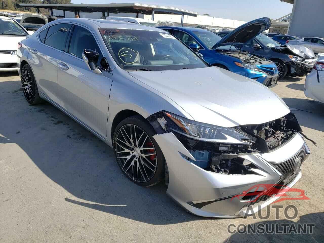 LEXUS ES300 2019 - JTHB21B12K2036261