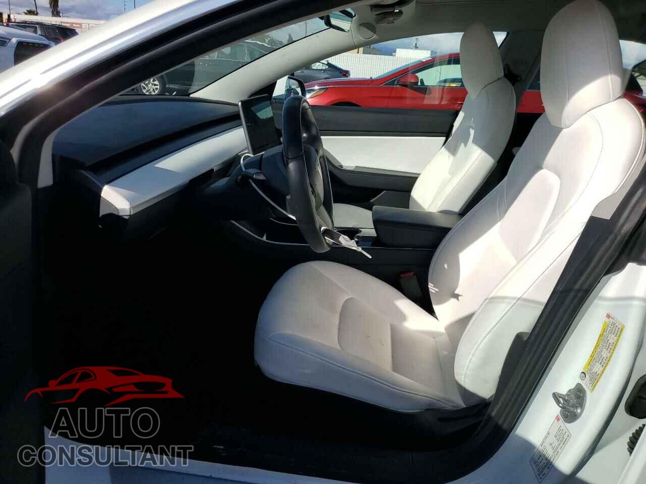 TESLA MODEL 3 2019 - 5YJ3E1EB7JF134781