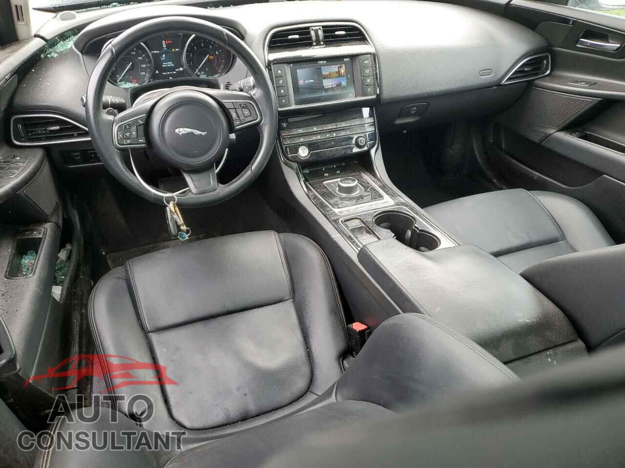 JAGUAR XE 2017 - SAJAR4BG0HA965962