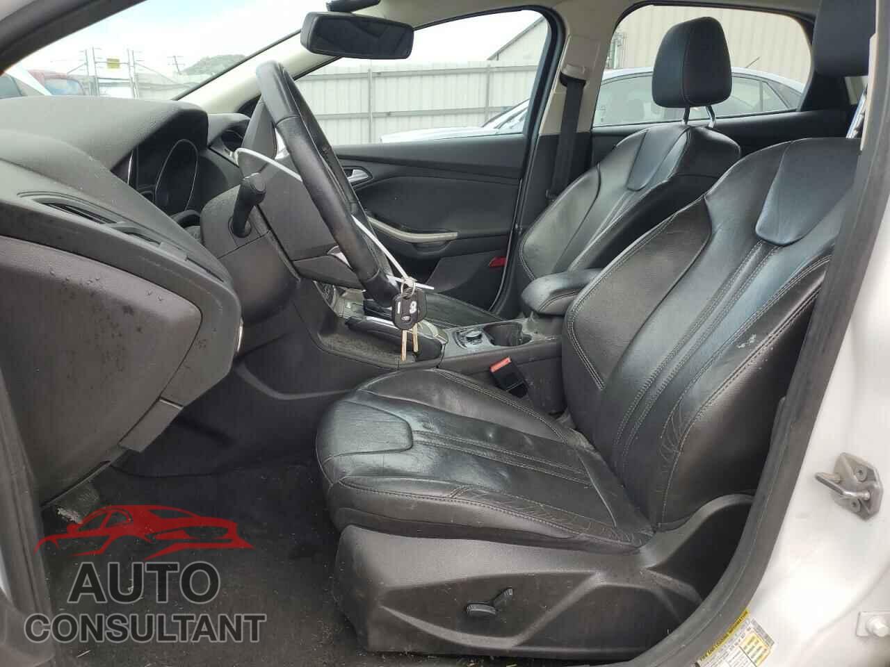FORD FOCUS 2012 - 1FAHP3M2XCL299615