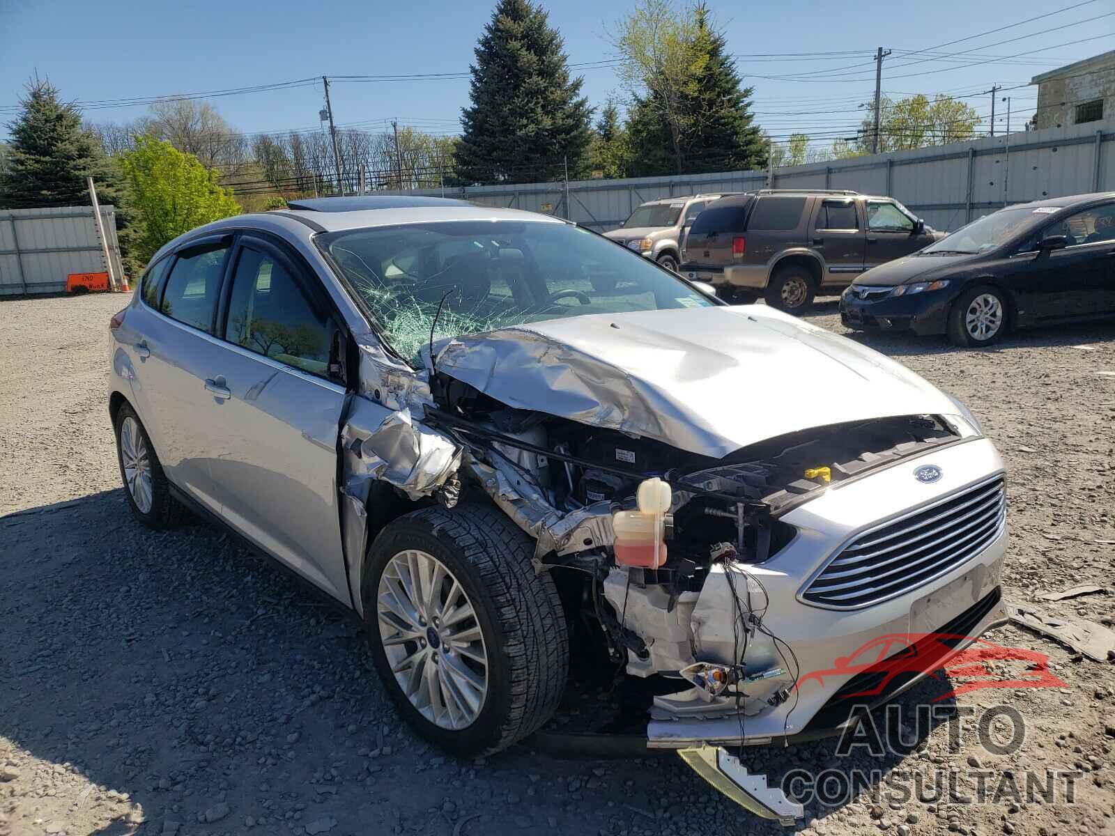 FORD FOCUS 2018 - 1FADP3N28JL214023