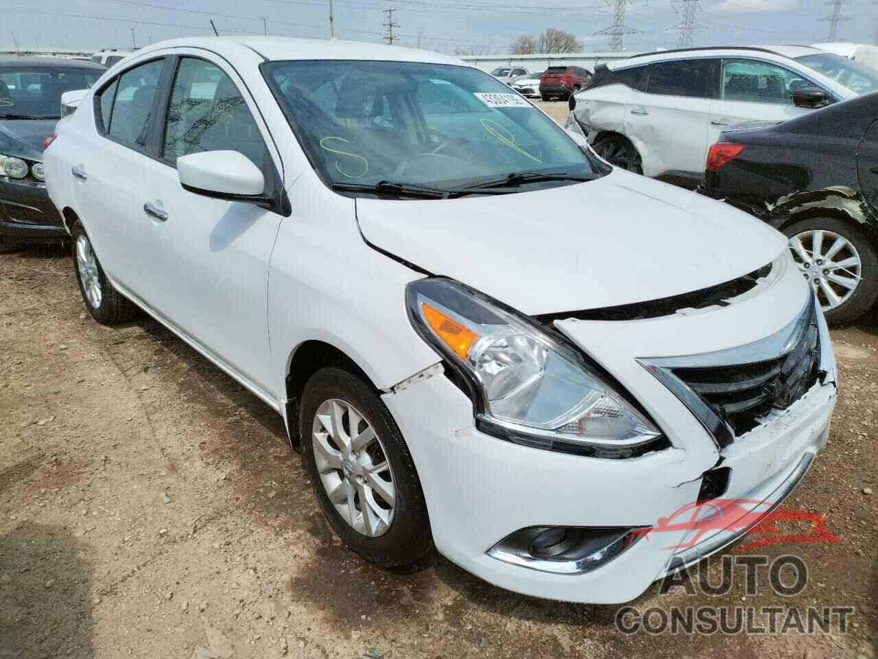 NISSAN VERSA 2018 - 3N1CN7AP4JL822634