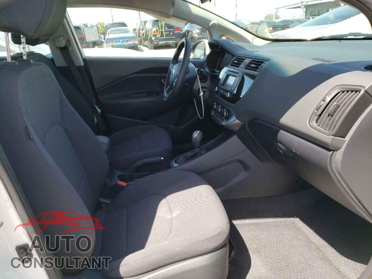 KIA RIO 2017 - KNADN4A37H6041752