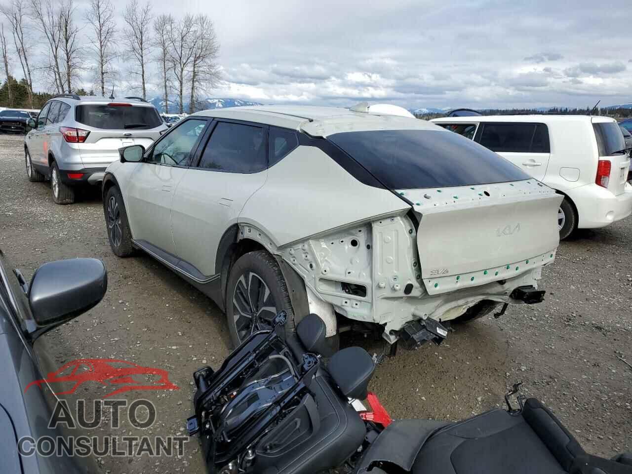 KIA EV6 LIGHT 2022 - KNDC3DLC8N5049653
