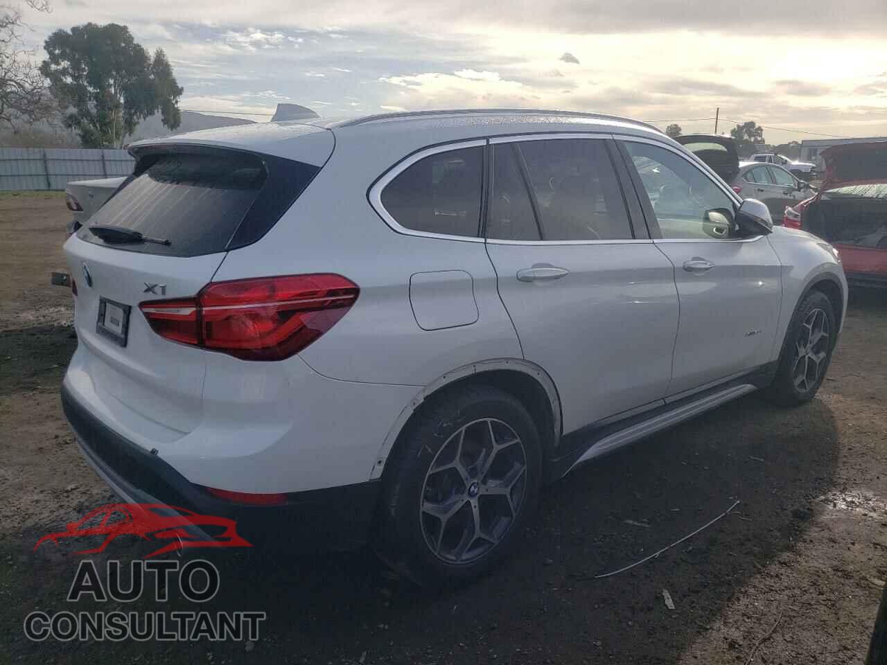 BMW X1 2017 - WBXHT3C30H5F71915