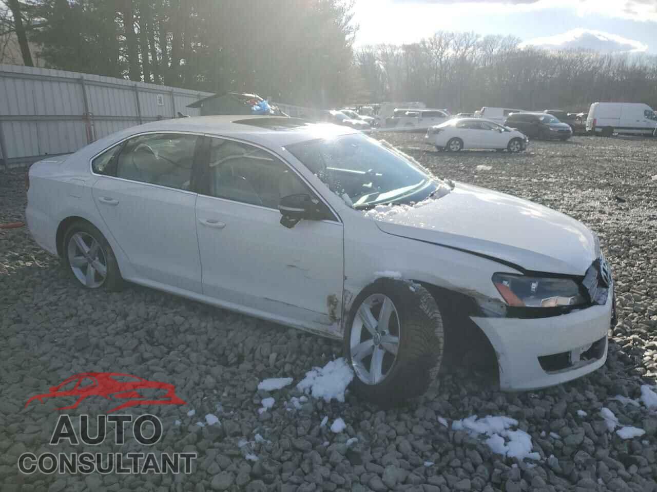 VOLKSWAGEN PASSAT 2013 - 1VWBP7A37DC074085