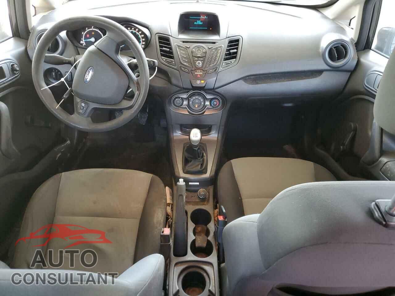 FORD FIESTA 2017 - 3FADP4AJ2HM122501