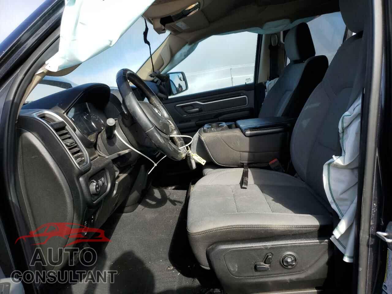 DODGE RAM 1500 2019 - 1C6SRFFT5KN660034