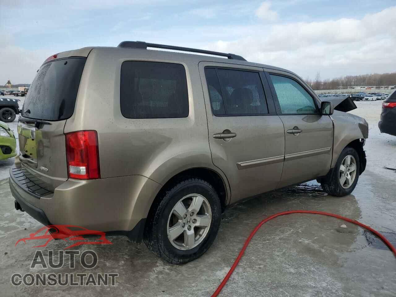 HONDA PILOT 2011 - 5FNYF4H65BB055758