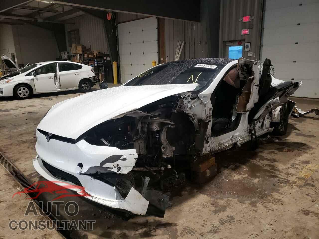 TESLA MODEL S 2022 - 5YJSA1E68NF473954
