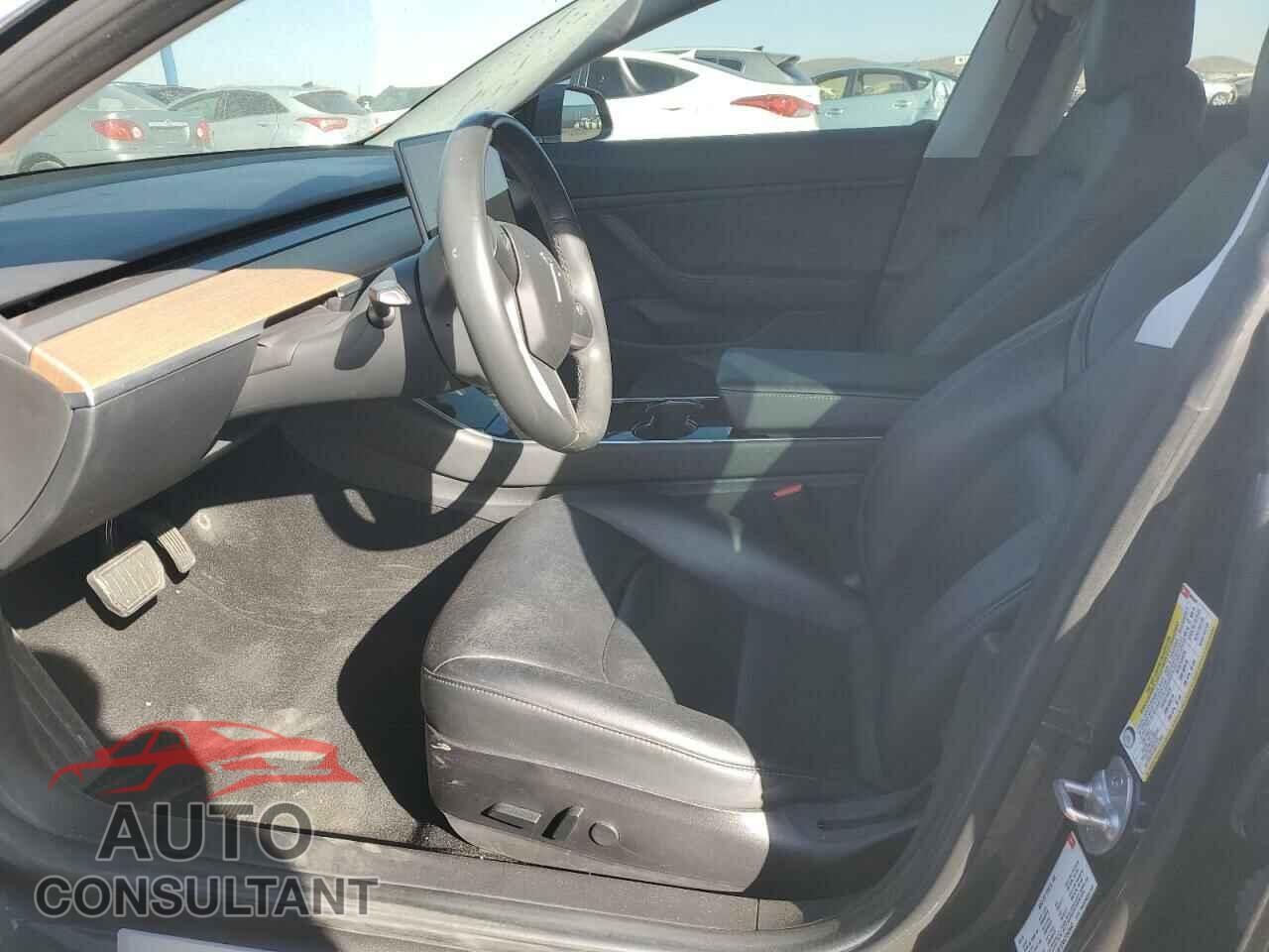 TESLA MODEL 3 2018 - 5YJ3E1EA8JF042442