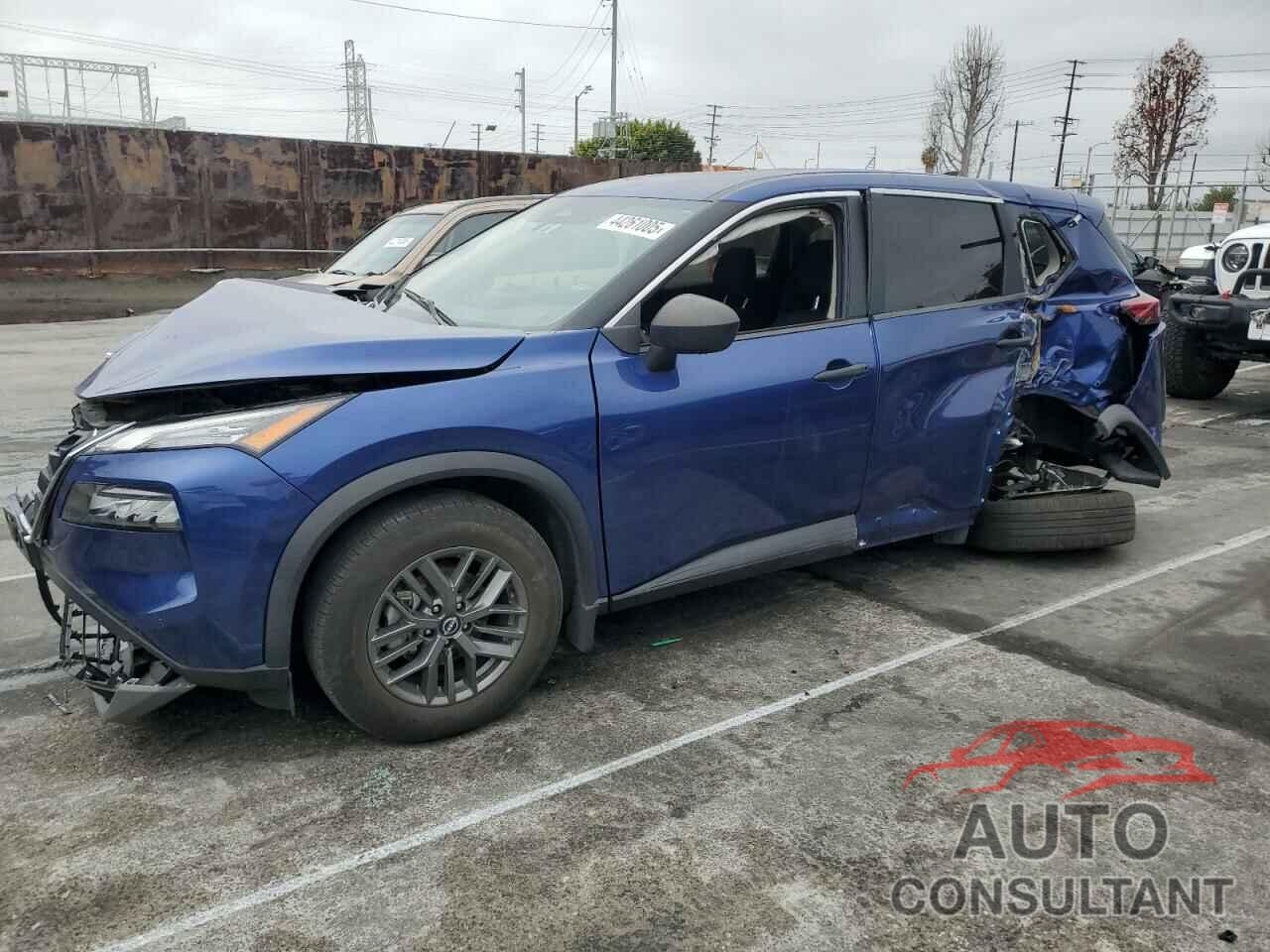 NISSAN ROGUE 2023 - 5N1BT3AA5PC766822