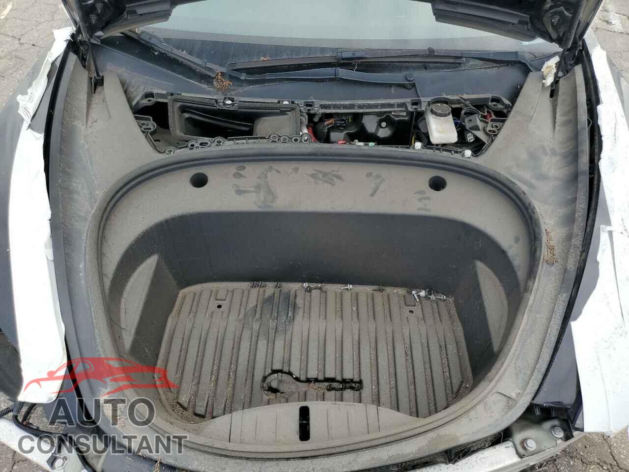 TESLA MODEL 3 2023 - 5YJ3E1EA7PF460323