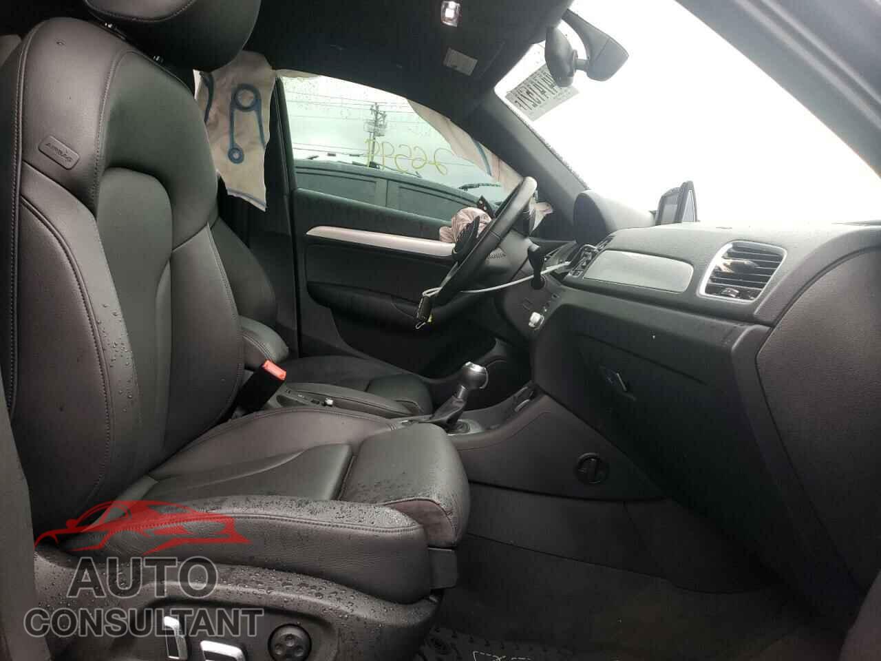 AUDI Q3 2018 - WA1BCCFS0JR016913
