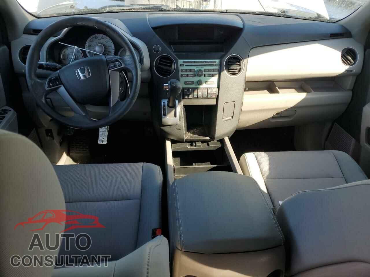 HONDA PILOT 2011 - 5FNYF3H46BB003564