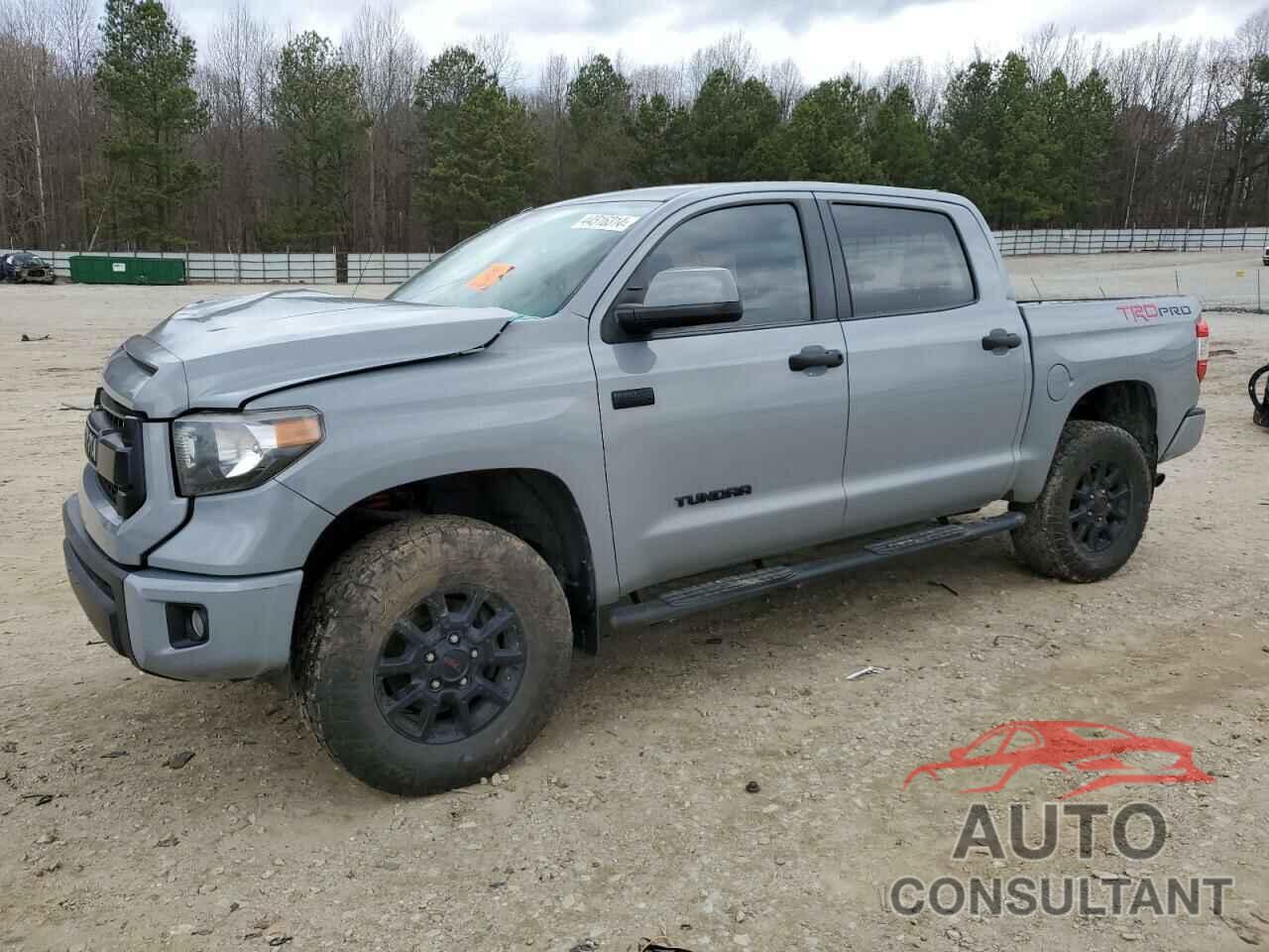 TOYOTA TUNDRA 2017 - 5TFDW5F16HX677621