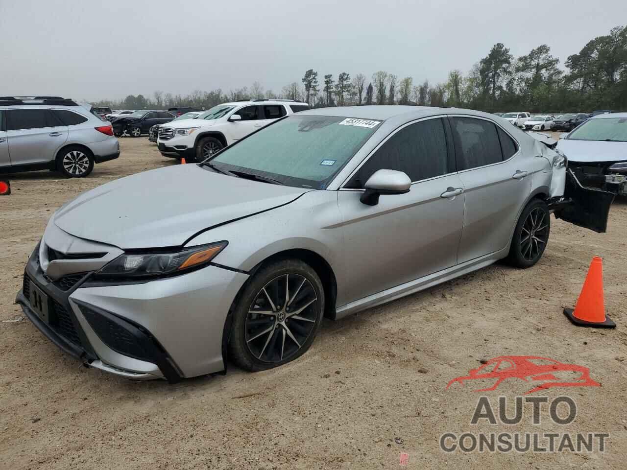 TOYOTA CAMRY 2021 - 4T1G11AK8MU589889