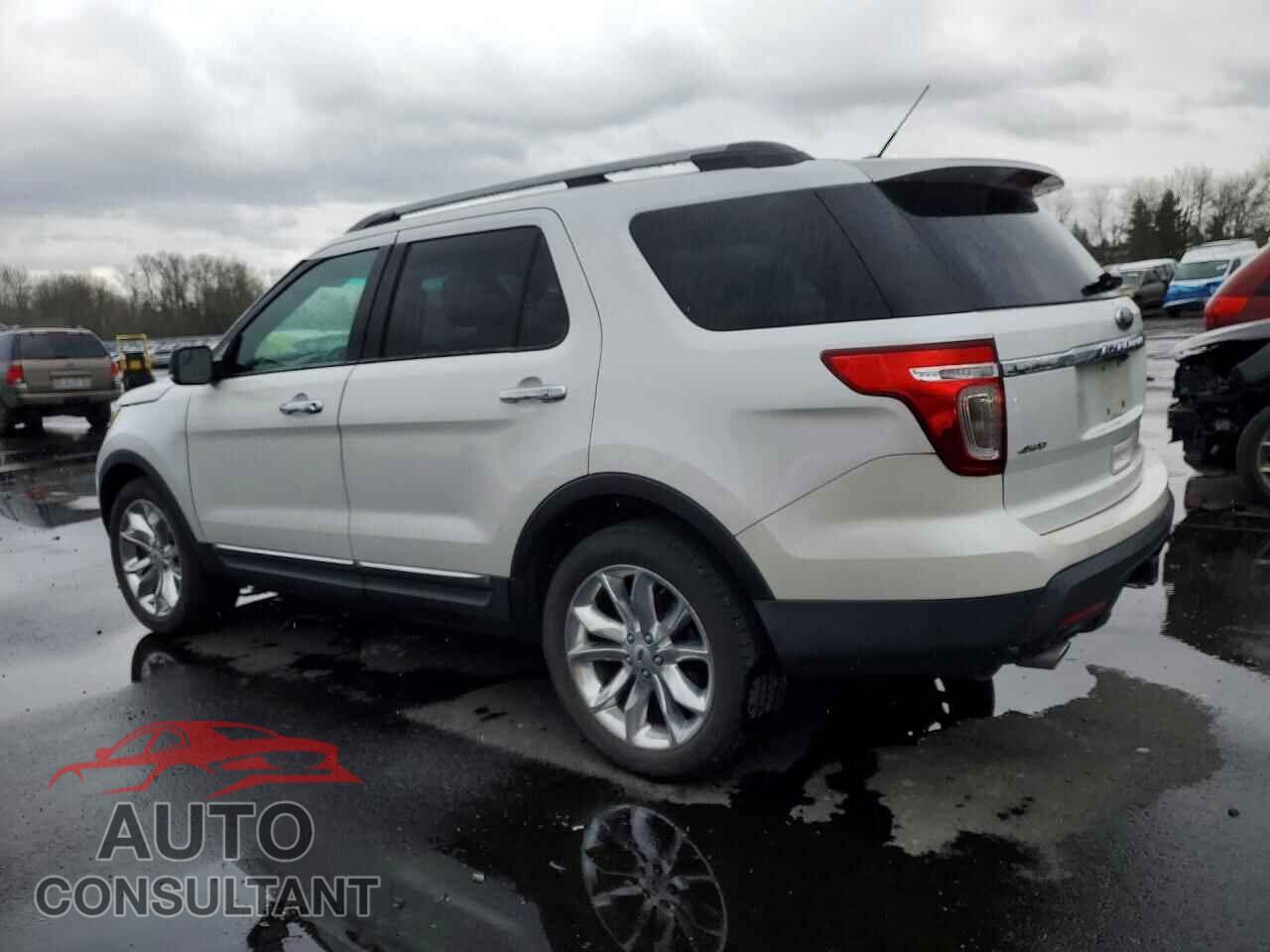 FORD EXPLORER 2013 - 1FM5K8D84DGB15255