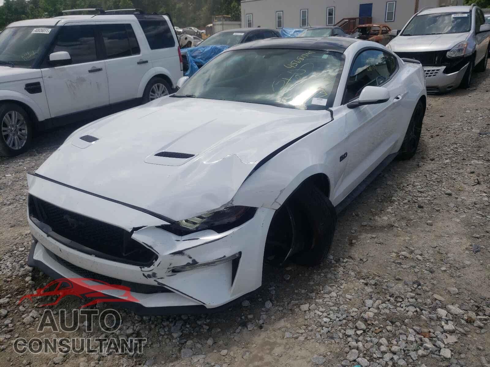 FORD MUSTANG 2018 - 1FA6P8CF6J5135417