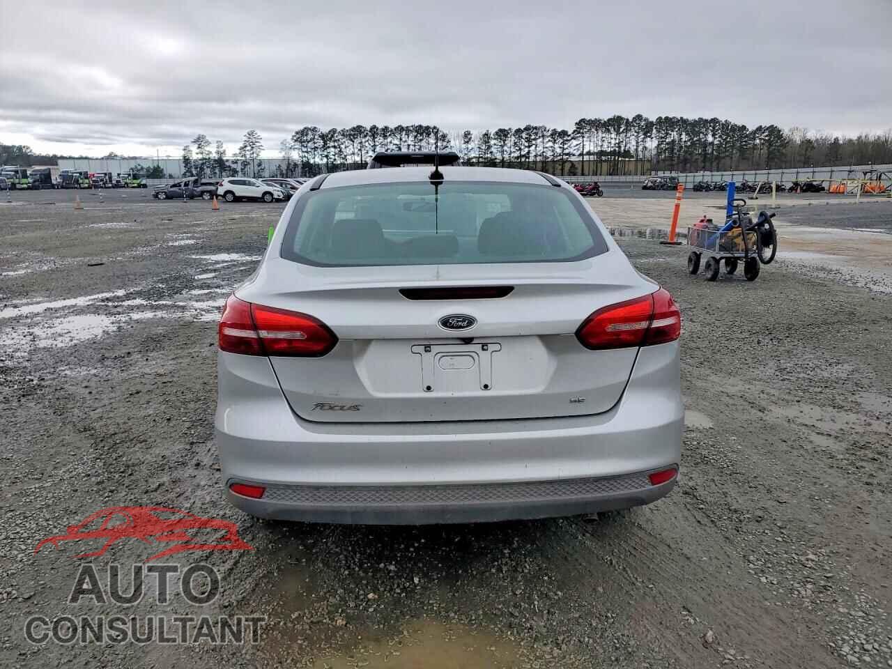FORD FOCUS 2017 - 1FADP3F25HL201528