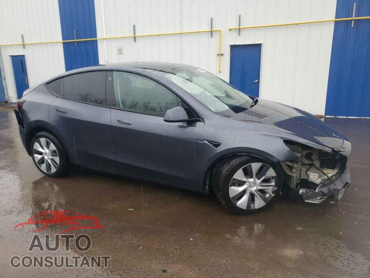 TESLA MODEL Y 2023 - LRWYGDEE7PC163003