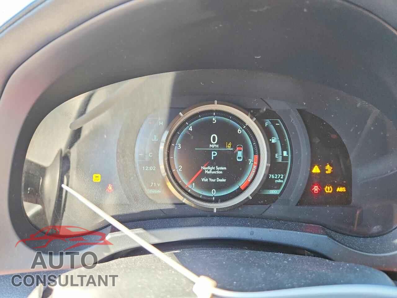 LEXUS IS 2019 - JTHC81D29K5037916
