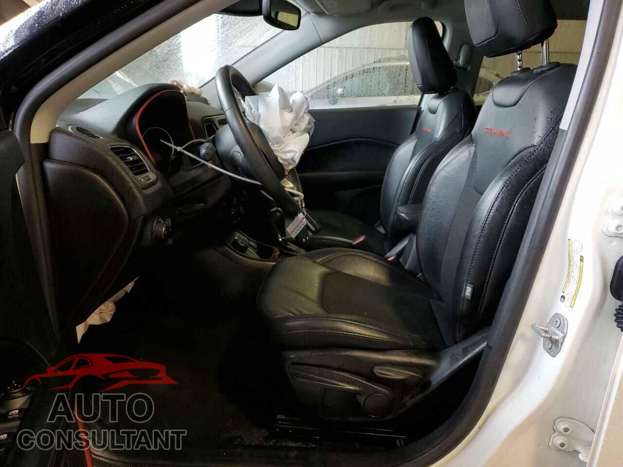 JEEP COMPASS 2021 - 3C4NJDDB2MT529271