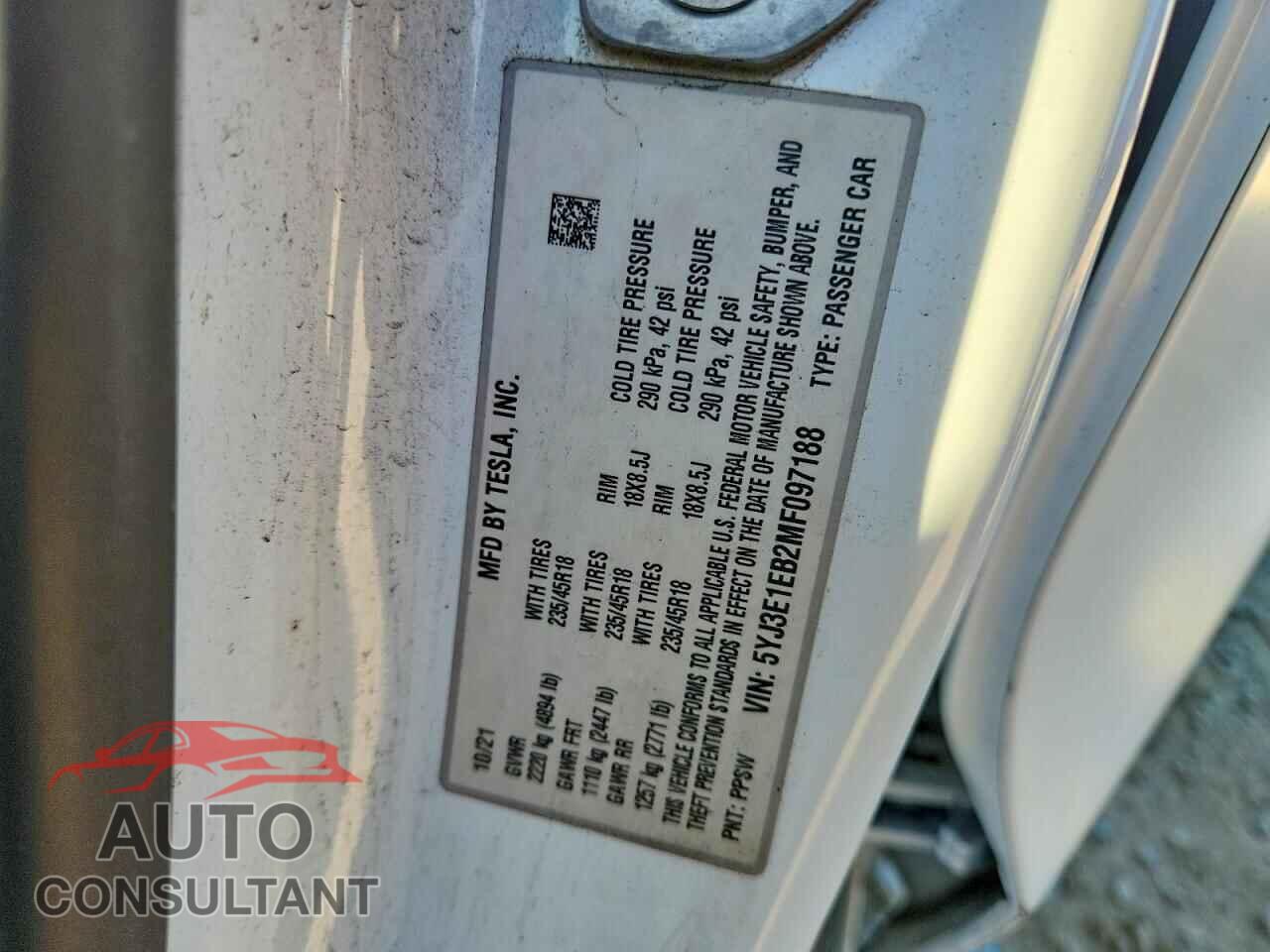 TESLA MODEL 3 2021 - 5YJ3E1EB2MF097188