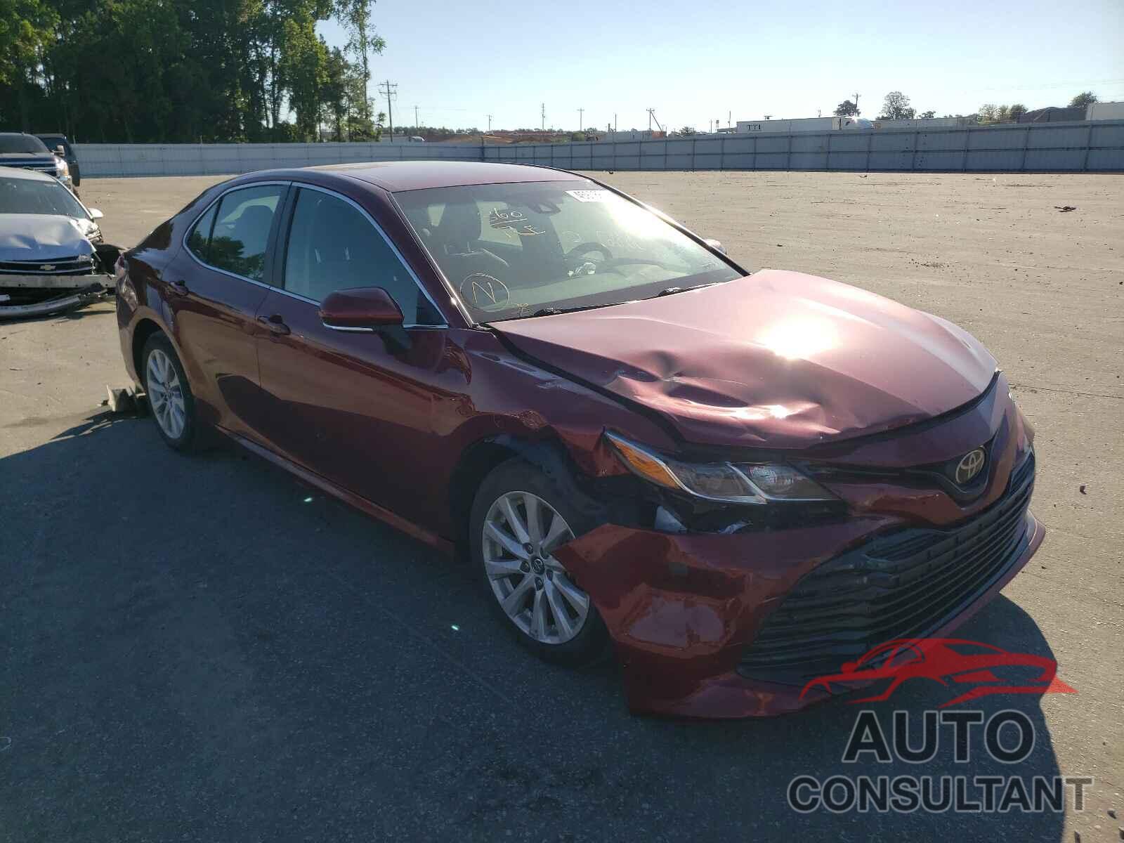 TOYOTA CAMRY 2018 - 4T1B11HK8JU573431
