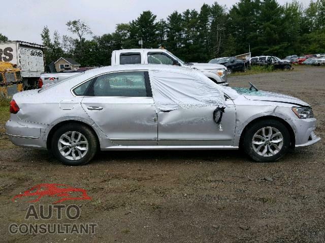 VOLKSWAGEN PASSAT 2017 - 1VWAT7A30HC042625