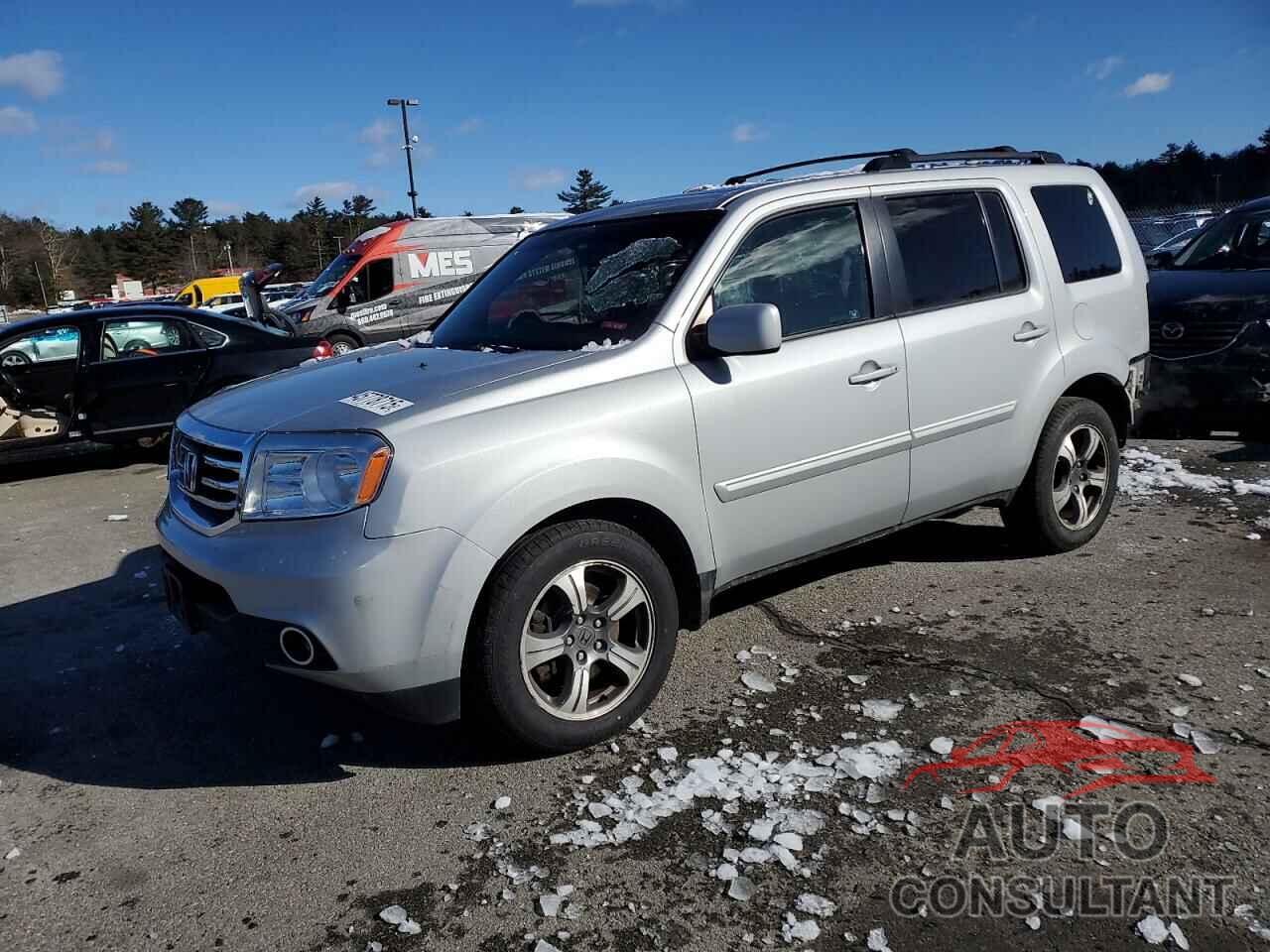 HONDA PILOT 2011 - 5FNYF4H63BB013024