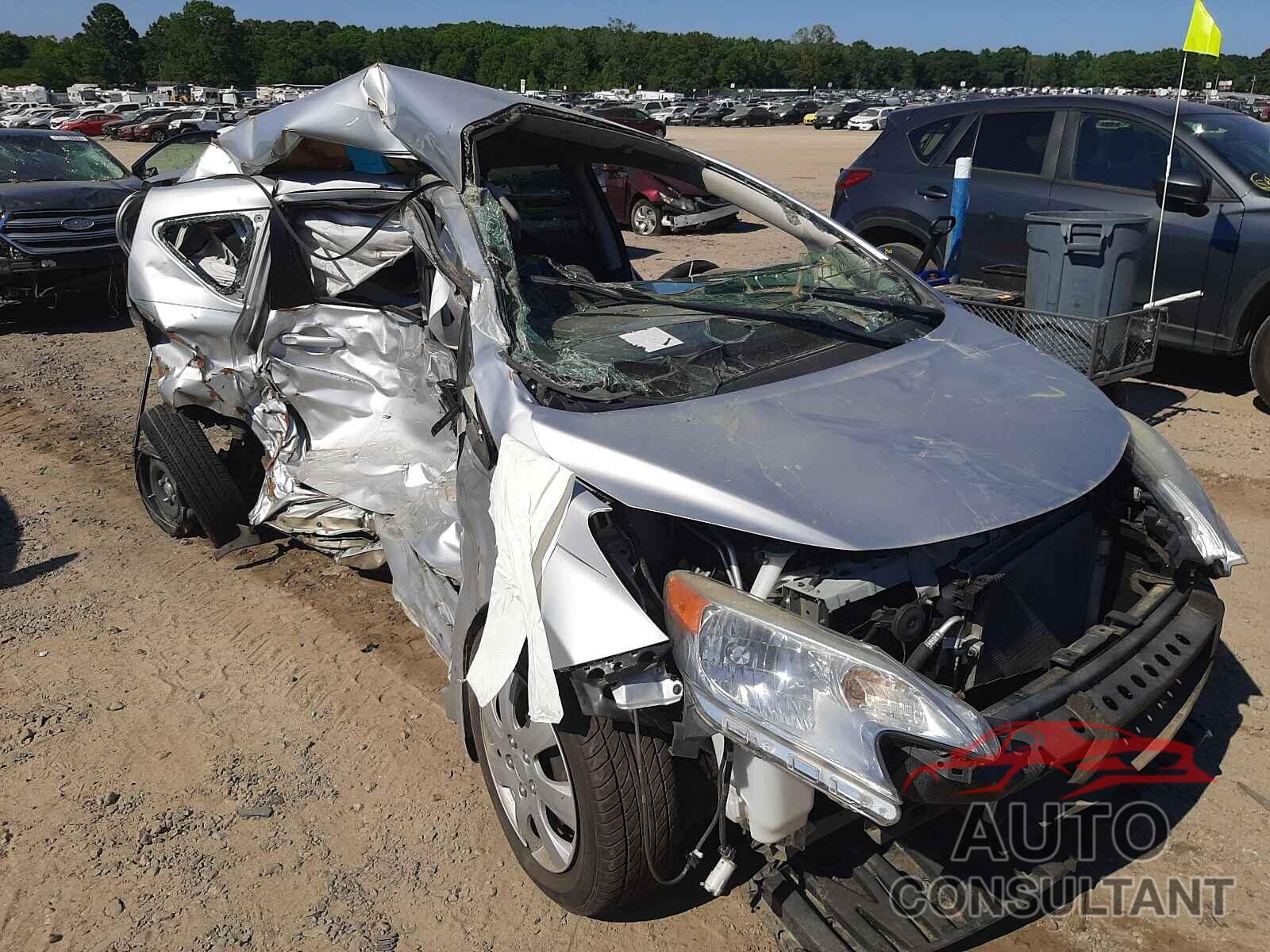 NISSAN VERSA 2016 - 3N1CE2CP1GL365547