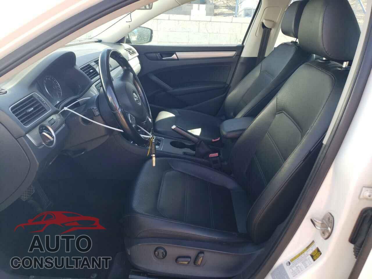VOLKSWAGEN PASSAT 2015 - 1VWAT7A3XFC043925