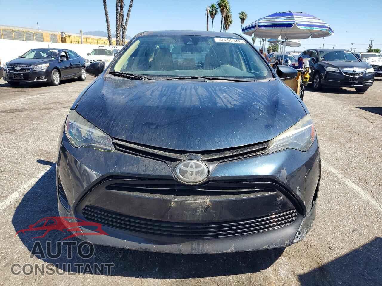 TOYOTA COROLLA 2017 - 5YFBURHEXHP716357