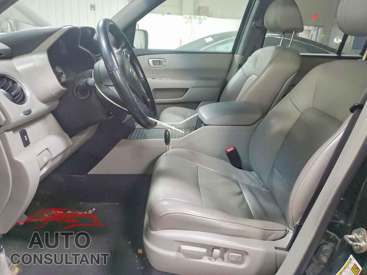 HONDA PILOT 2012 - 5FNYF3H70CB006570