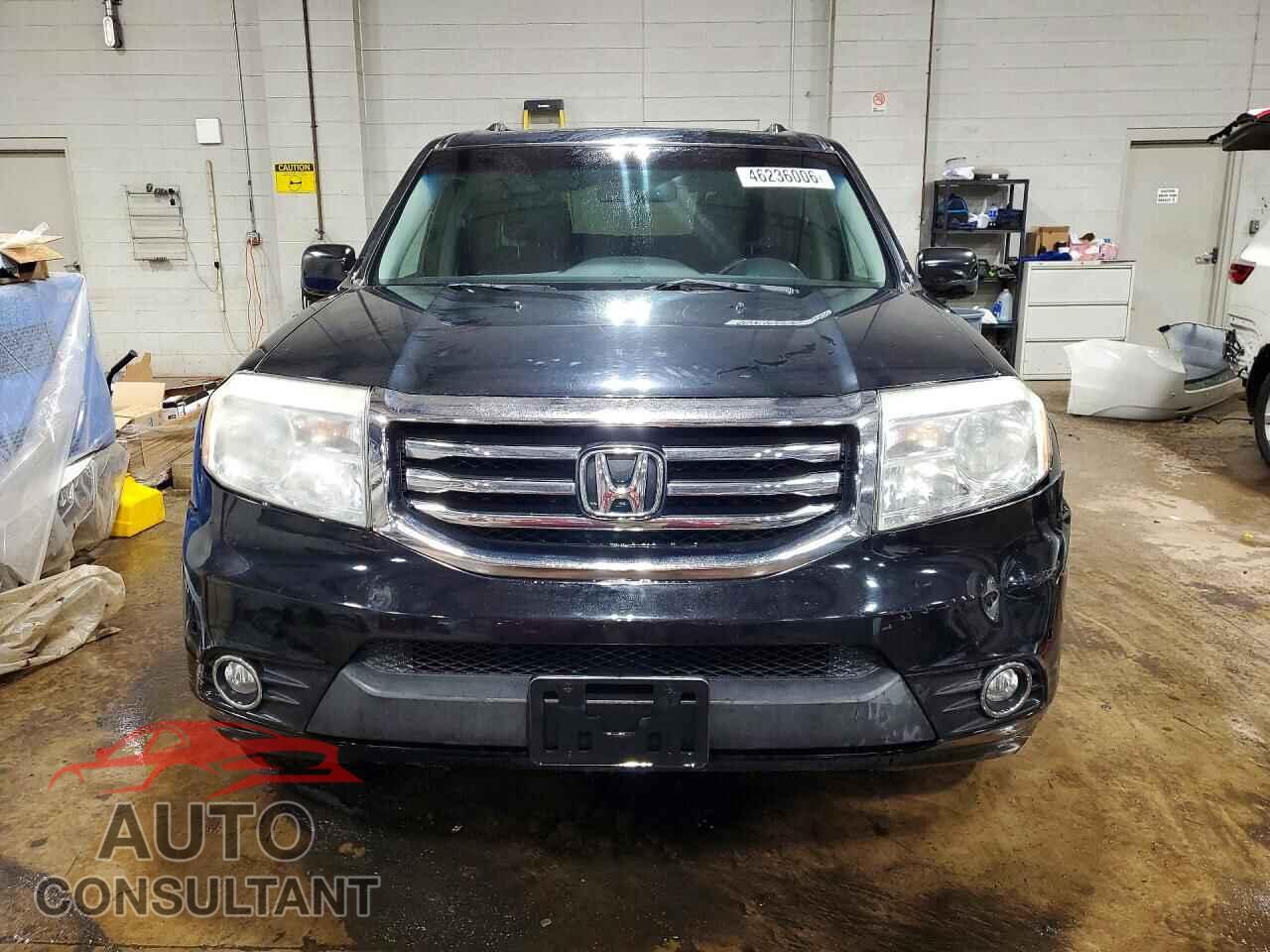 HONDA PILOT 2012 - 5FNYF4H96CB019573