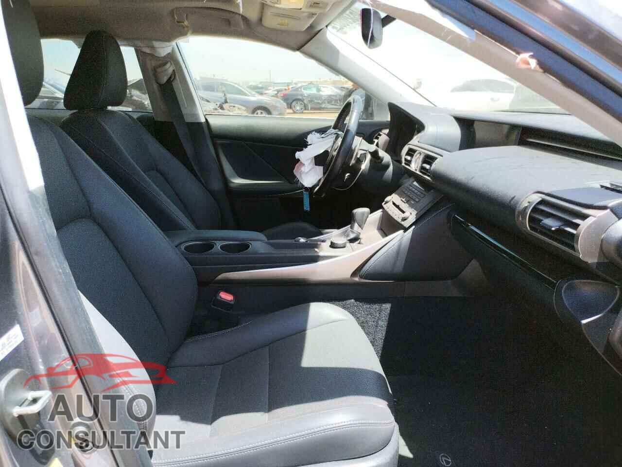 LEXUS IS 2016 - JTHBA1D2XG5026740