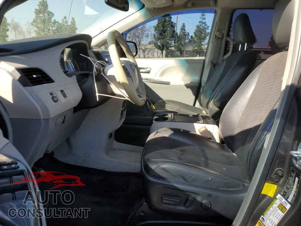 TOYOTA SIENNA 2012 - 5TDXK3DC5CS226793