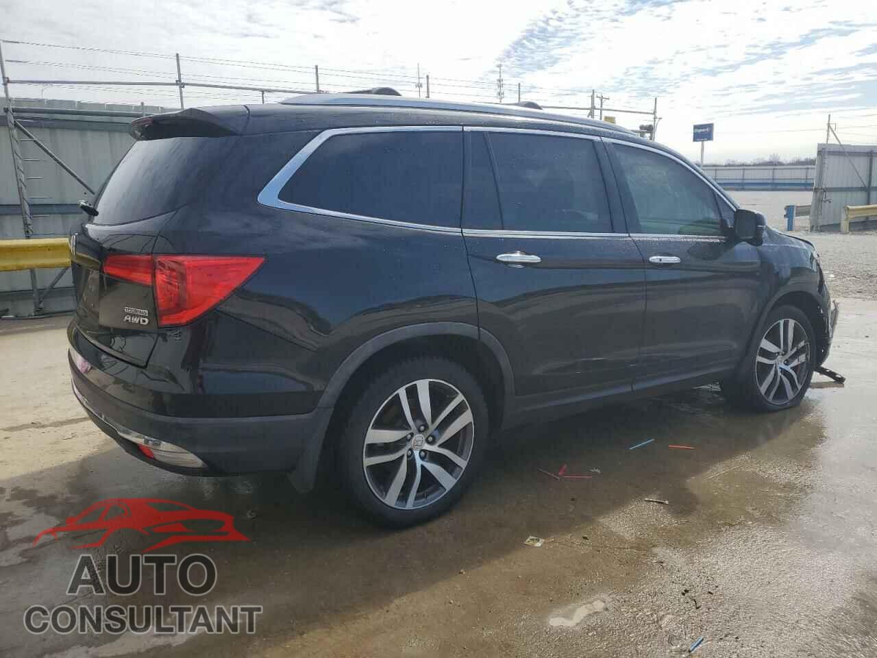 HONDA PILOT 2017 - 5FNYF6H92HB016186