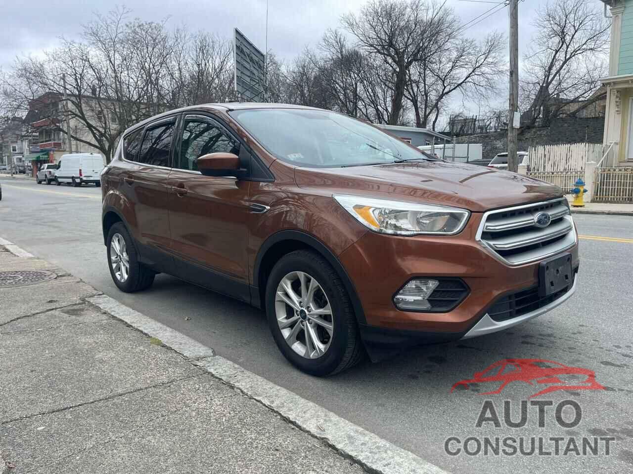 FORD ESCAPE 2017 - 1FMCU9G90HUA95699