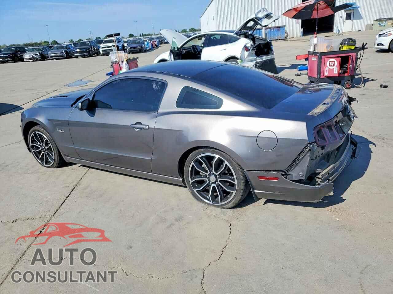 FORD MUSTANG 2013 - 1ZVBP8CF4D5284483