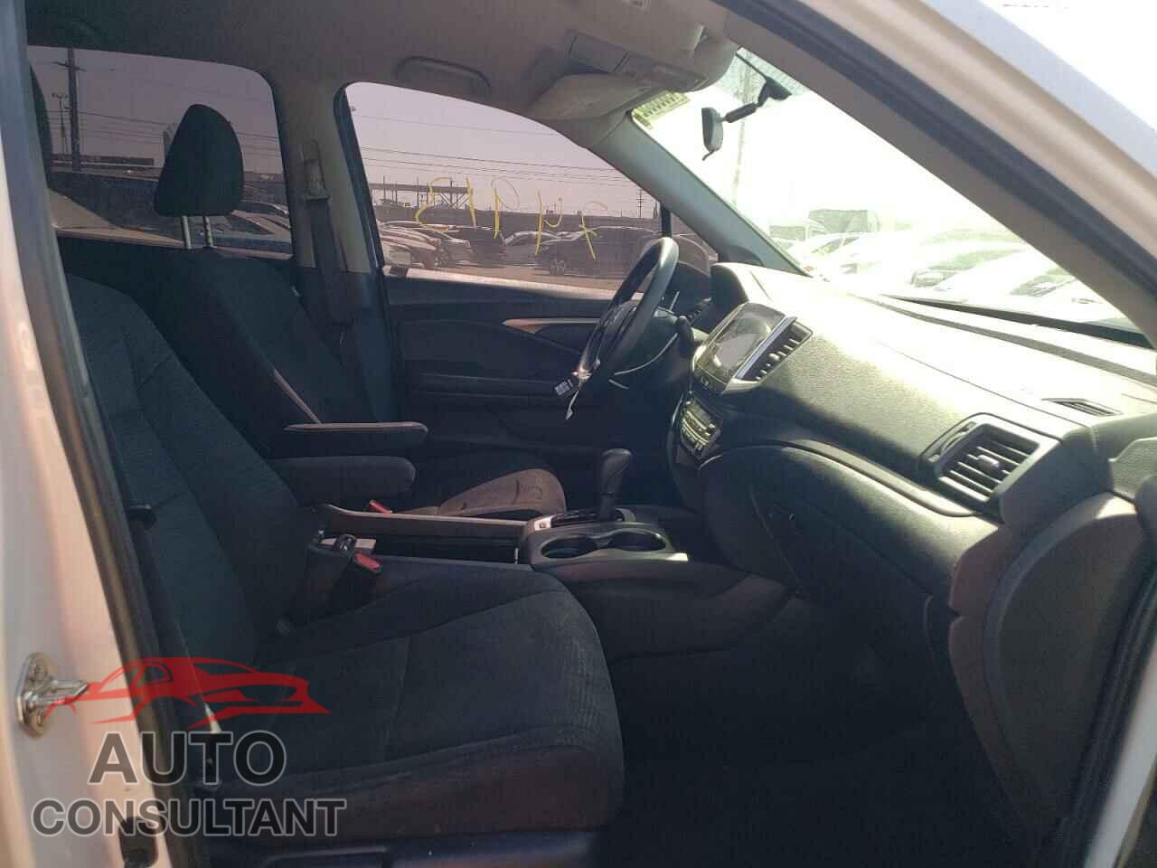 HONDA PILOT 2018 - 5FNYF5H34JB002012