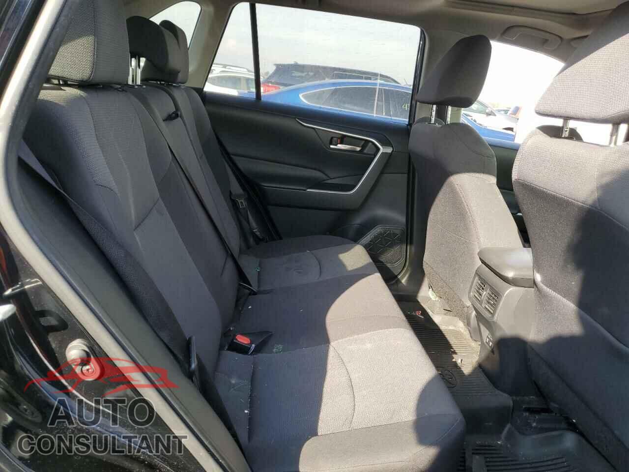 TOYOTA RAV4 2019 - JTMP1RFV3KD040457
