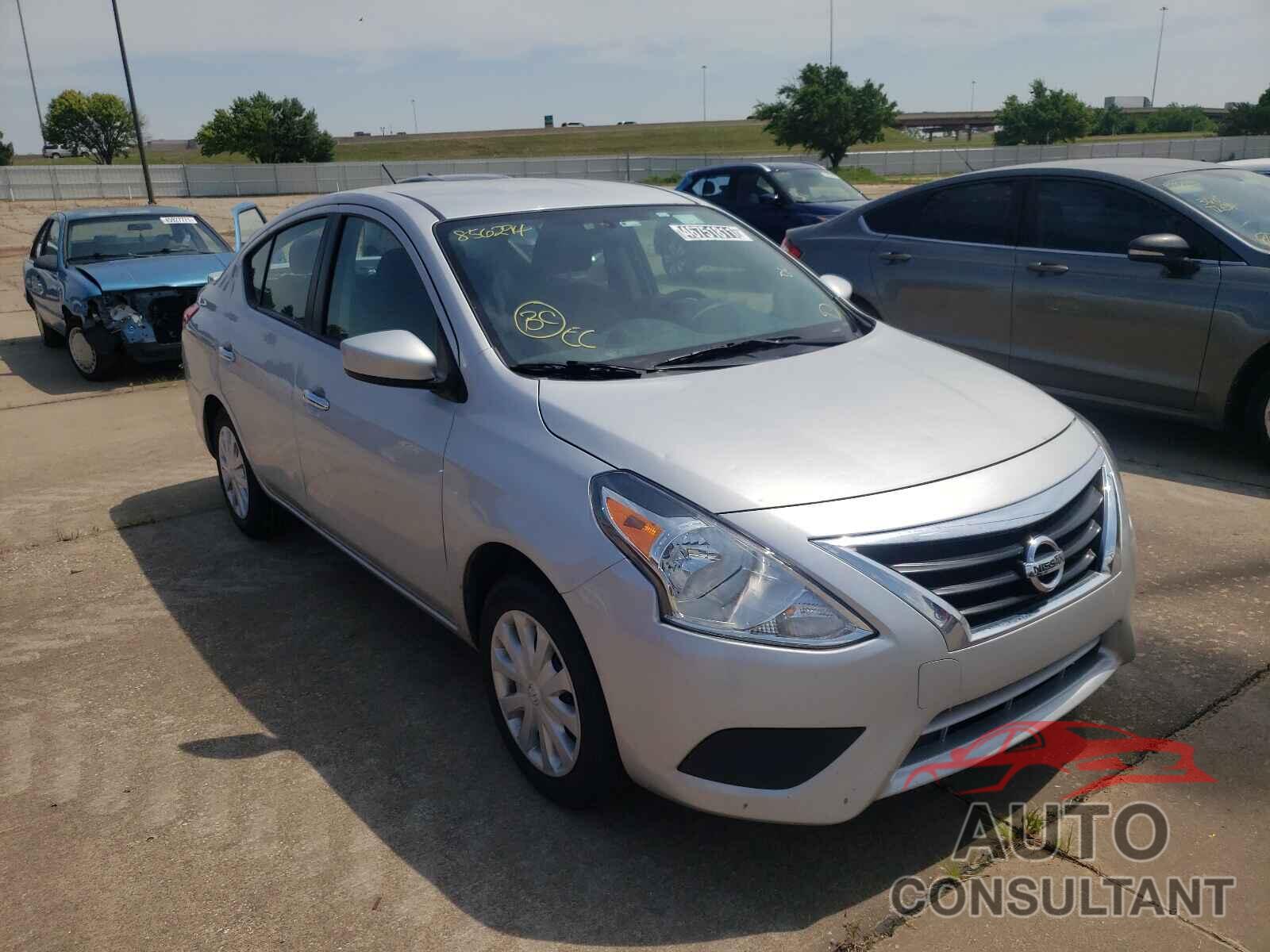 NISSAN VERSA 2019 - 3N1CN7AP9KL856294